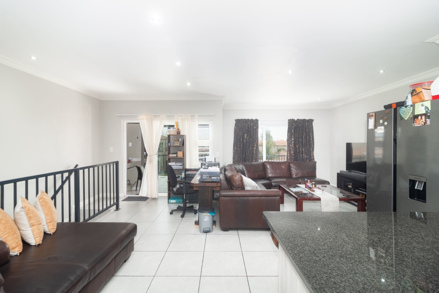 3 Bedroom Property for Sale in Protea Heights Western Cape